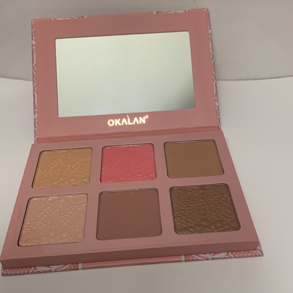 Okalan Mysterious I Highlight- Blush - Bronze Palette